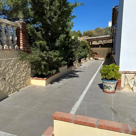 Casa De Vida Soleada Arenas (Malaga)